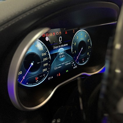 Cockpit Mercedes GLC